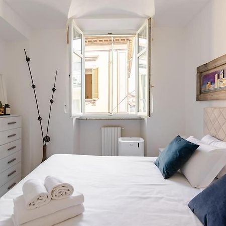 Casa Regina 3, Nel Centro Di Alba!アパートメント エクステリア 写真