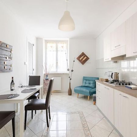 Casa Regina 3, Nel Centro Di Alba!アパートメント エクステリア 写真