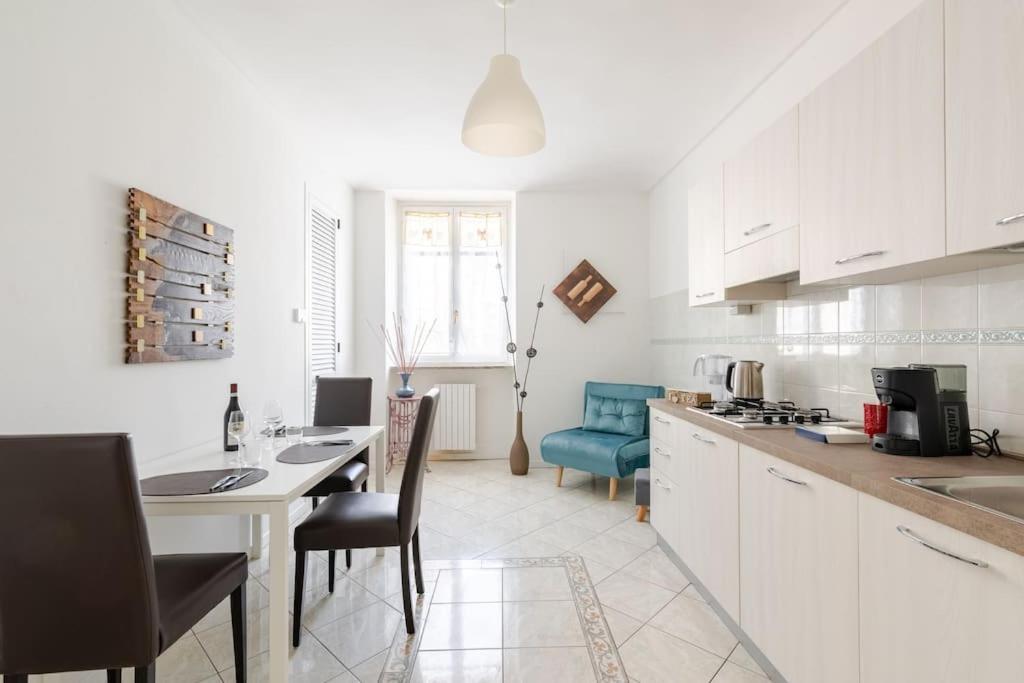 Casa Regina 3, Nel Centro Di Alba!アパートメント エクステリア 写真