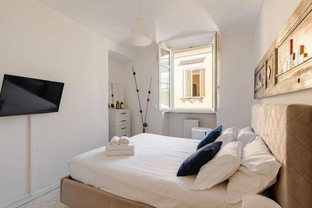 Casa Regina 3, Nel Centro Di Alba!アパートメント エクステリア 写真
